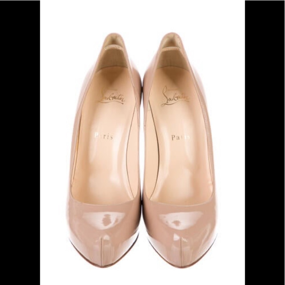 Christian Louboutin Nude Patent Pumps 39.5